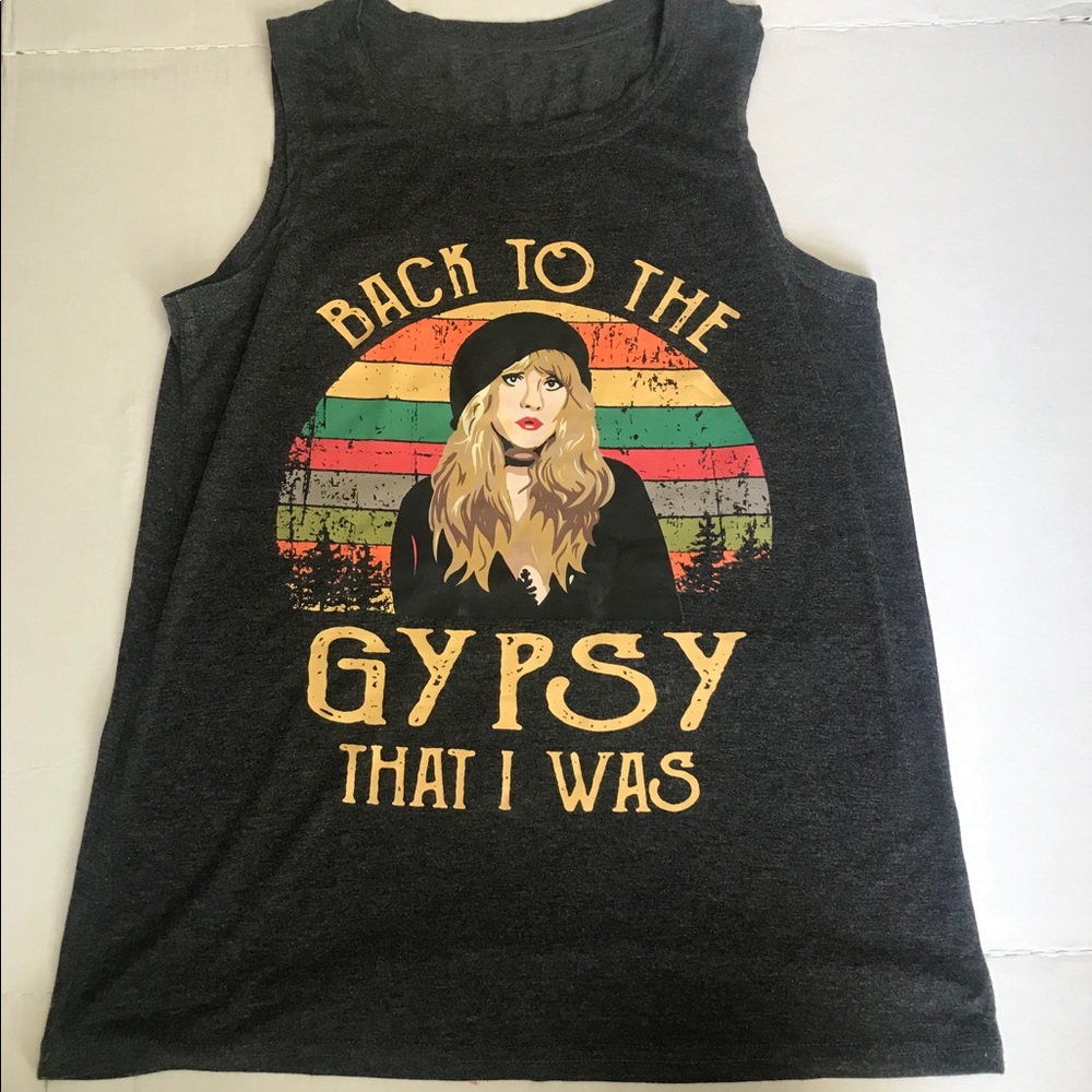 Woman’s small Fleetwood Mac tee size small